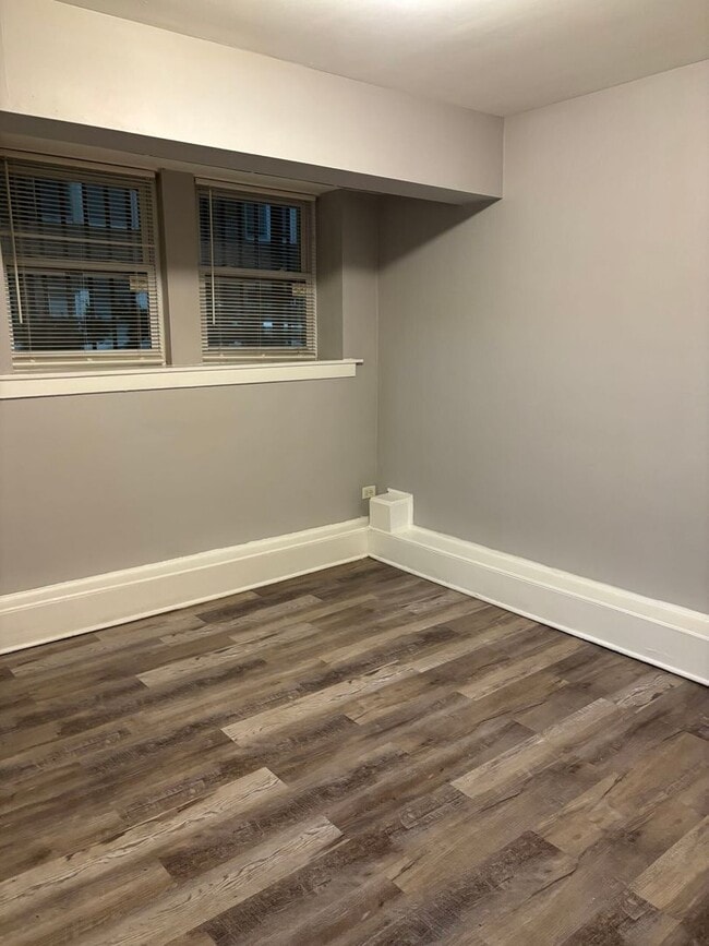 Photo - 6220 S Eberhart Ave Unit BE