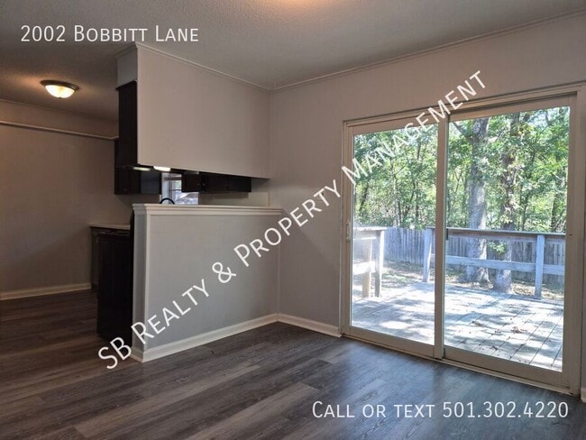 Photo - 2002 Bobbitt Ln