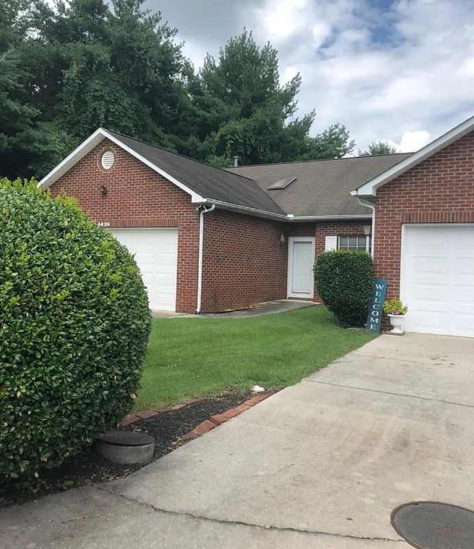 Photo - 4424 Greenfern Way