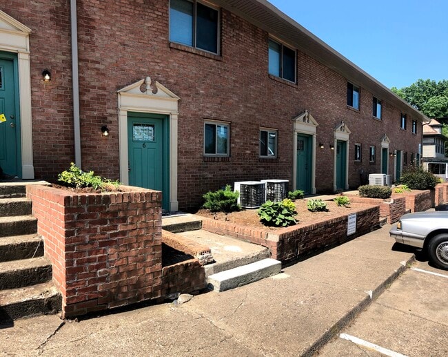 Greenbrier Gardens Apartments For Rent in Parkersburg, WV