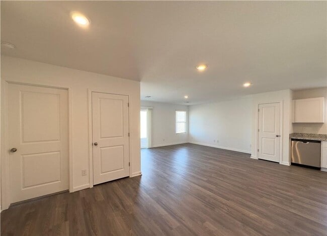 Photo - New build waiting for you