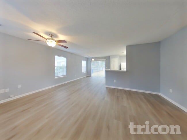 Photo - 156 Springway Dr