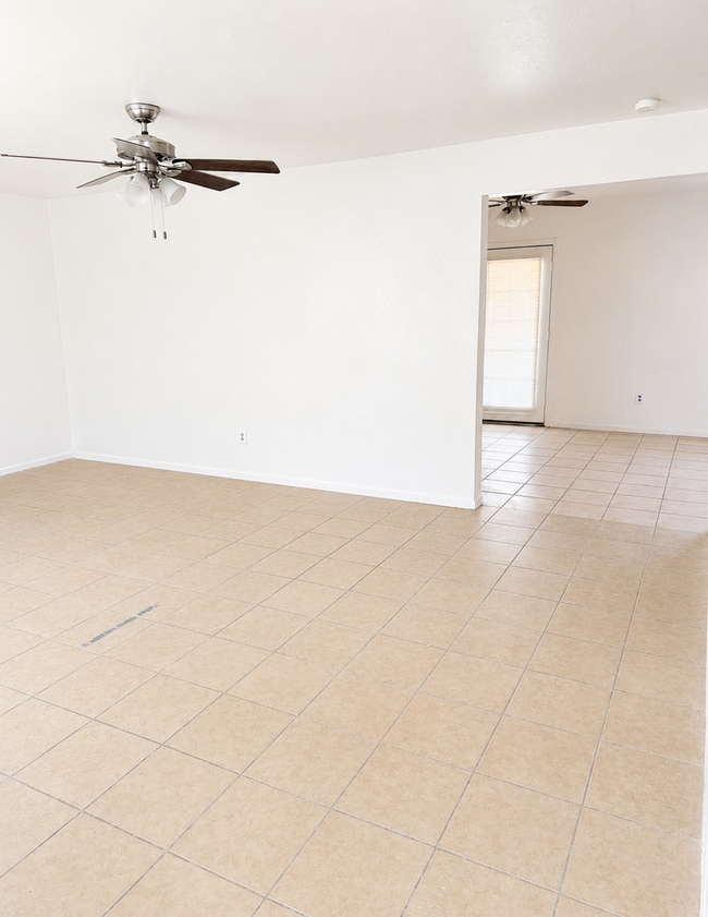 Photo - 3091 S Del Mar Ave