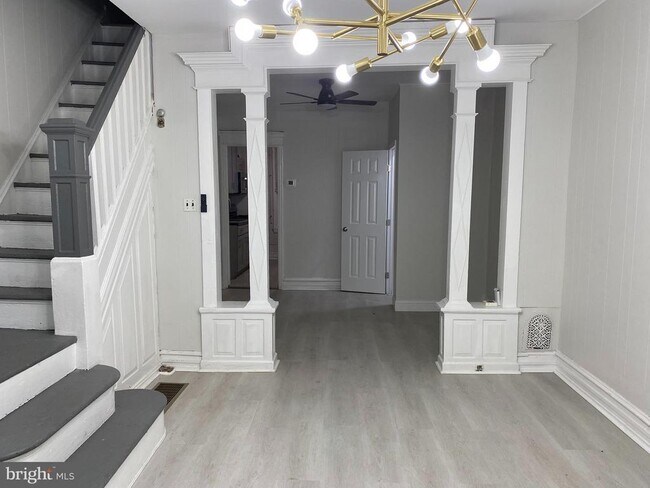 Building Photo - 1919 N Patton St