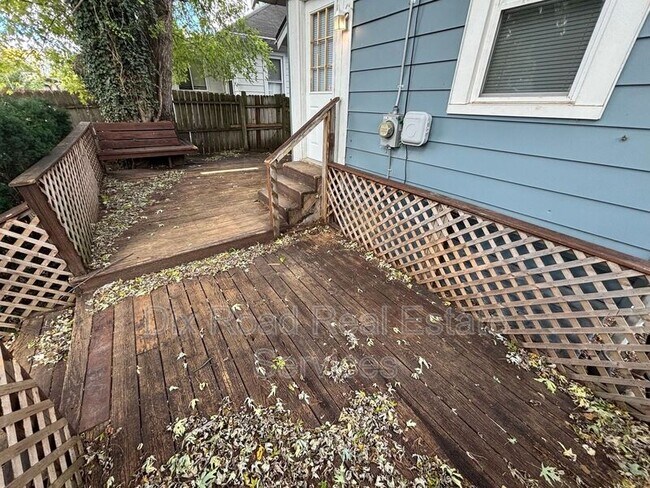 Photo - 1754 Suman Ave