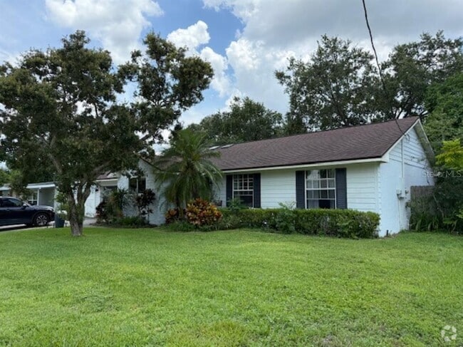 Building Photo - 1846 Barker Dr Rental