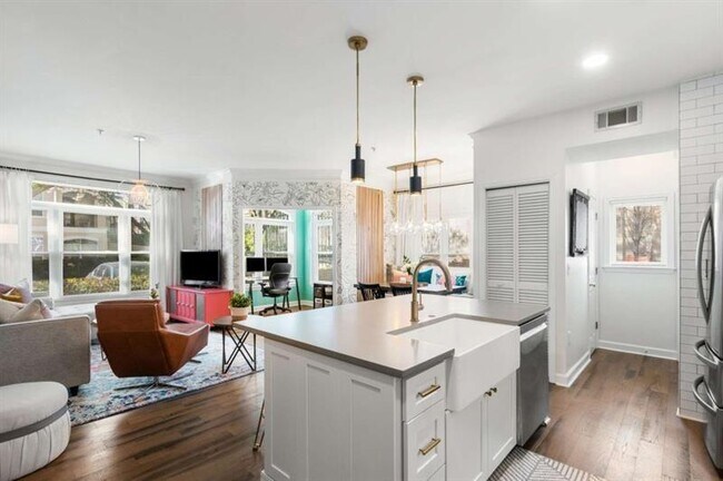 Photo - 955 Juniper St NE Unit 4121