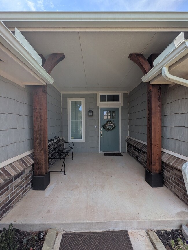 Photo - 18001 Haslemere Ln