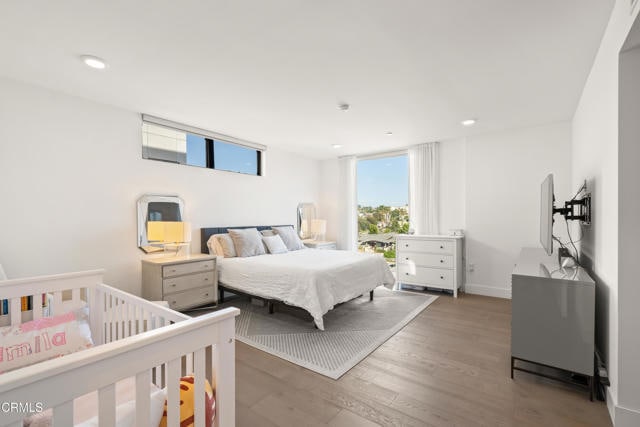 Photo - 3221 W Robinson Ln