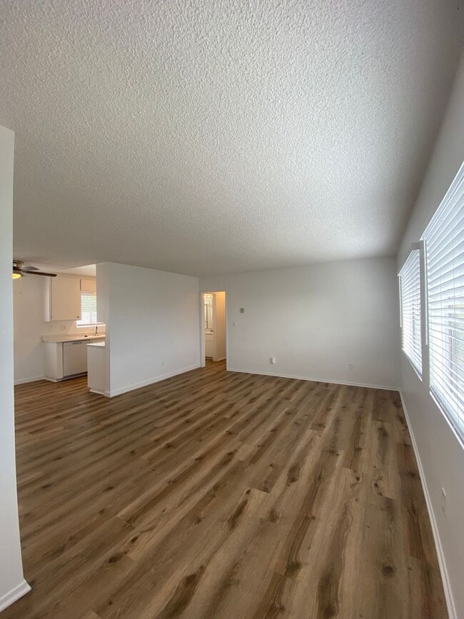 Photo - 761 Coronado Ave Unit 04