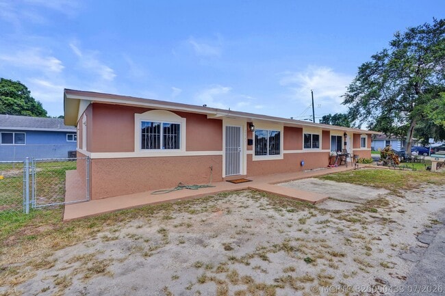 2147 NW 100th St
