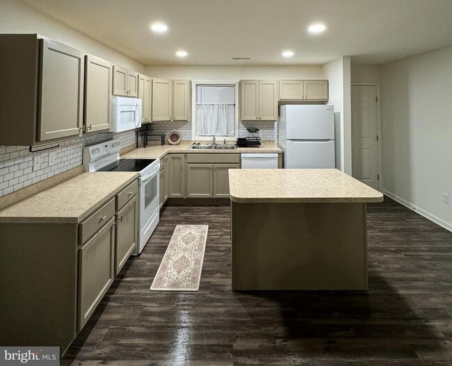 Photo - 45 Meadow Wood Ln