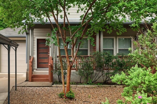 Photo - 3202 Merrie Lynn Ave