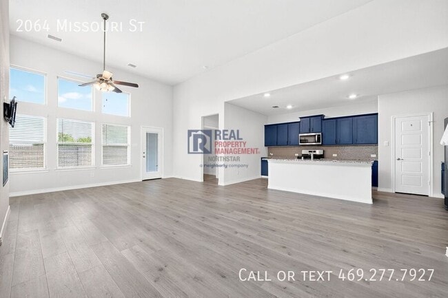 Photo - 2064 Missouri St