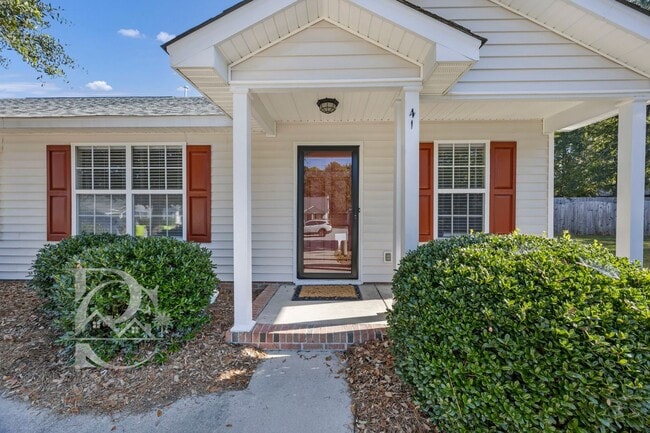 Photo - ONE STORY LIVING - MINUTES FROM EVERYTHING