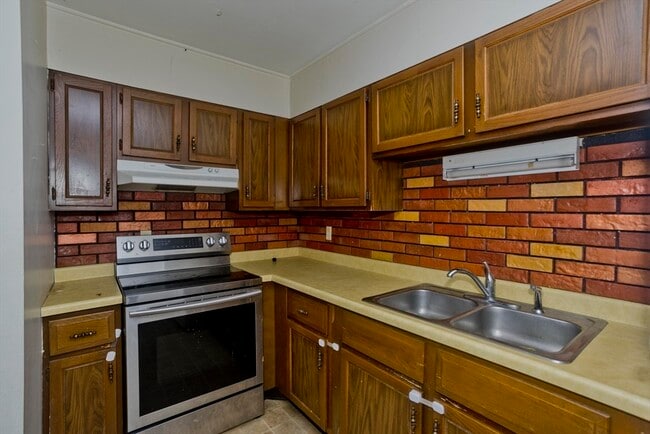 Photo - 236 State St Unit 236