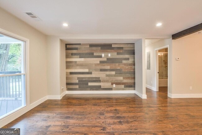 Photo - 1391 Kennesaw Dr NW