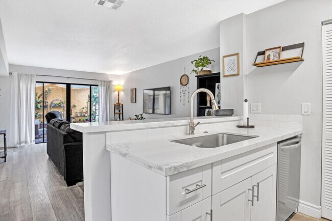 Photo - 8033 NW 71st Ct