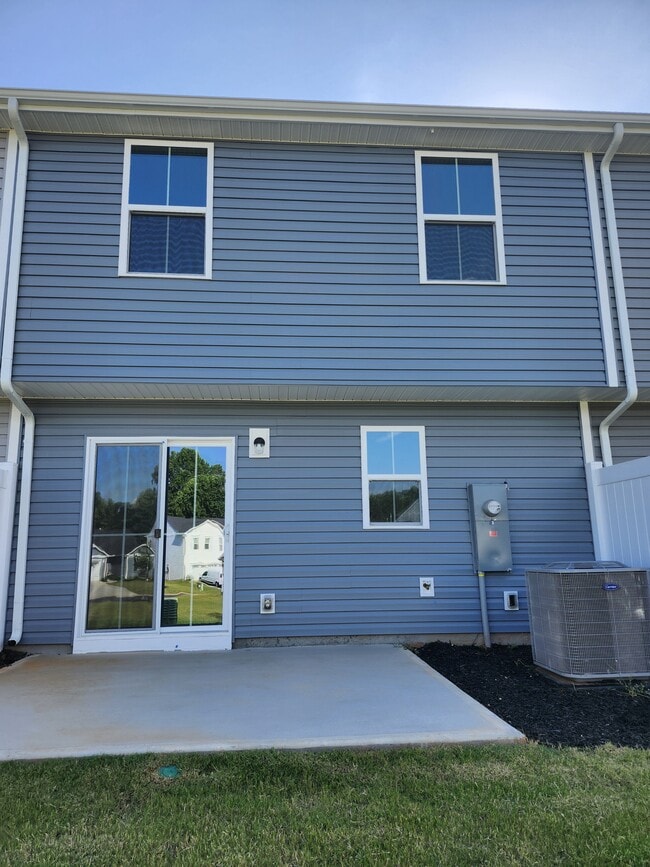 Building Photo - 419 Mancini Dr Rental