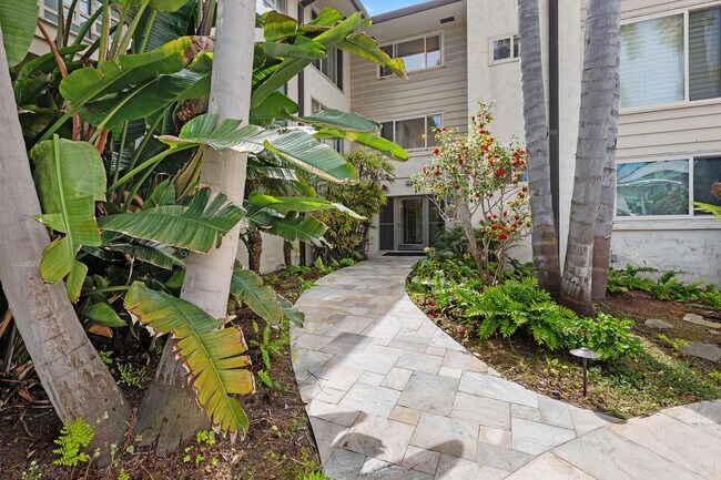 220 Coast Blvd
