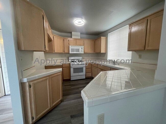 Photo - Charming 2BDRM 2.5BA with LOFT | Perfect Location near Folsom Premium Outlets & Lake Natoma!