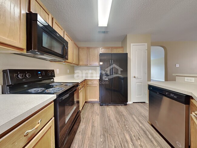 605 Woodlands Manor Dr