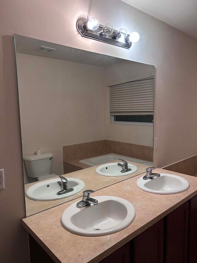 Photo - 1841 Wexford Cir