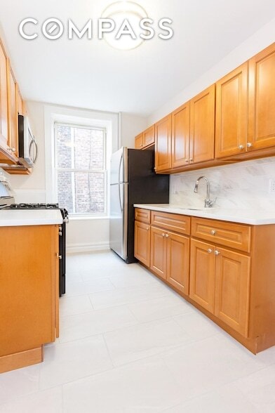 Photo - 191-13 42nd Ave Unidad F1