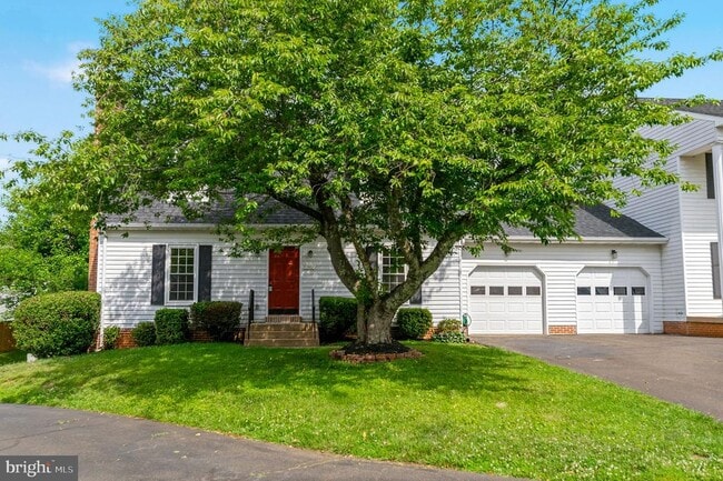 Photo - 561 Tiffany Ct