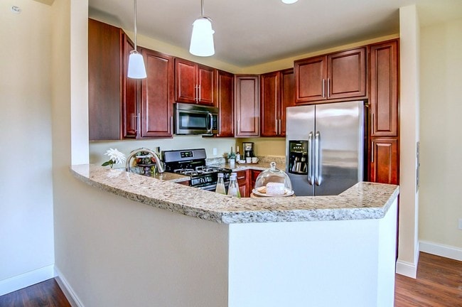 Building Photo - Copper Creek Rental