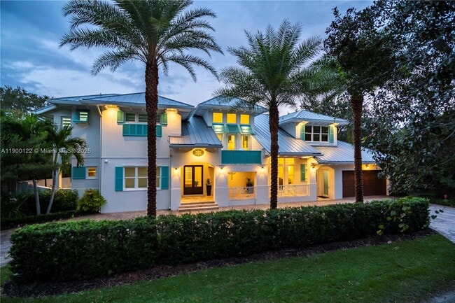 Photo - 545 SW Indianola St