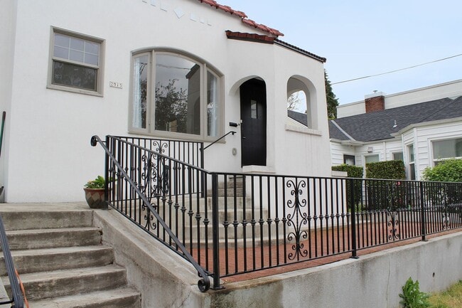 Photo - 2915 SE Alder St Unit 2915