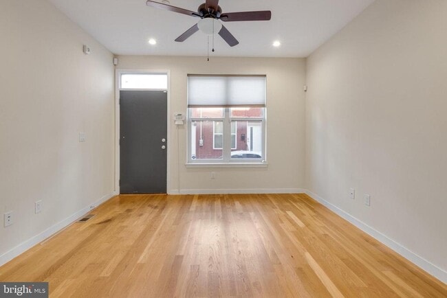 Photo - 2242 Wilder St