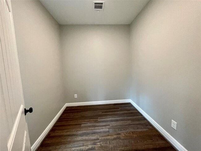 Photo - 95 Hickory St