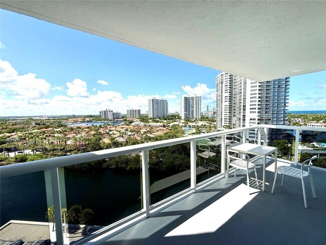 Photo - 20505 E Country Club Dr Unit 1432