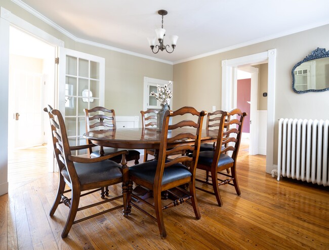 Photo - 37 Main Rd N