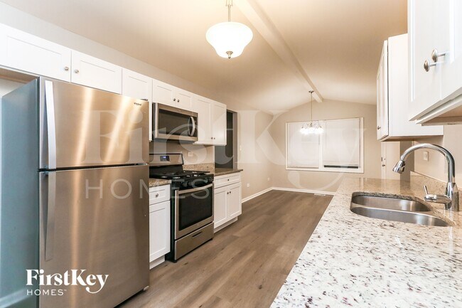 Photo - 2105 THREE Forks Dr