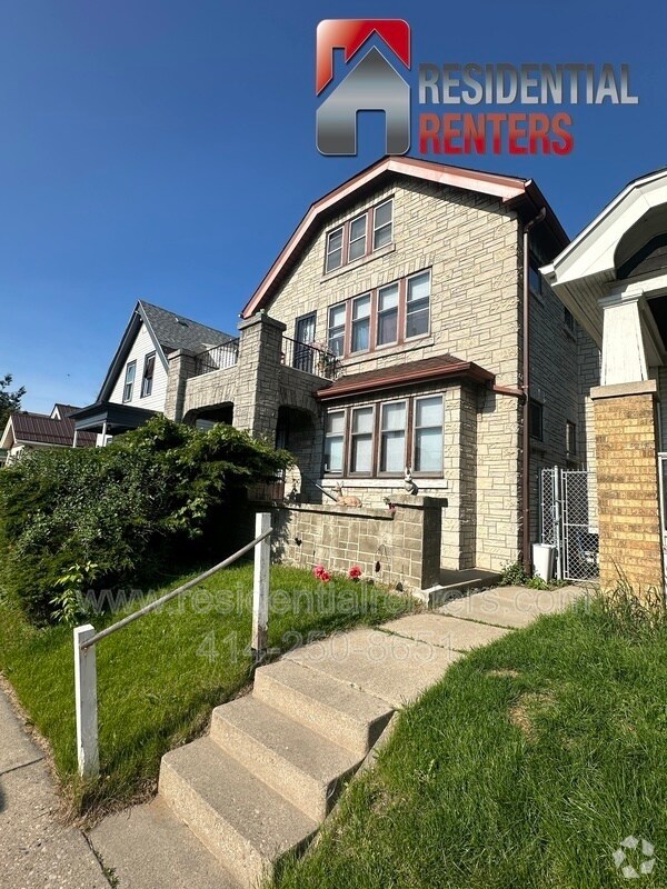 Building Photo - 4048 N 7th St Unit Lower Rental