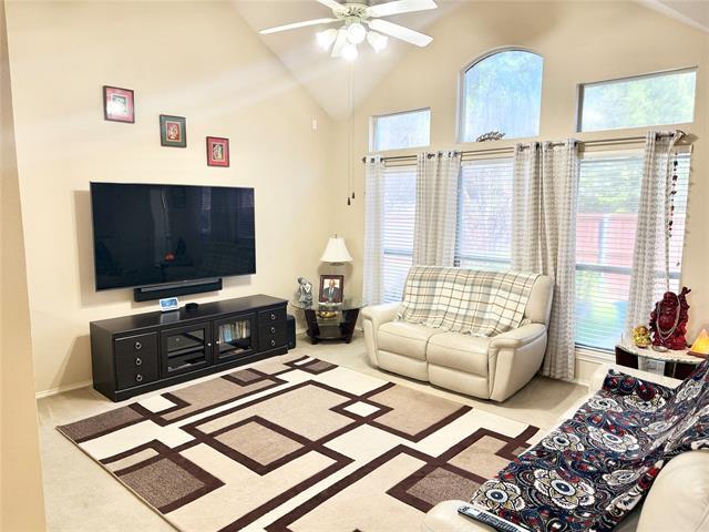 Photo - 652 Forest Hill Dr