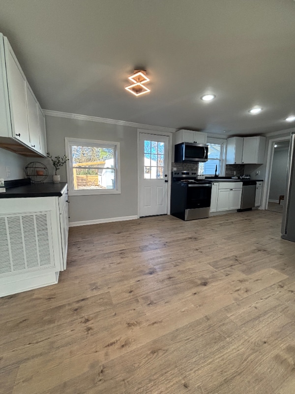 Photo - 204 W England St