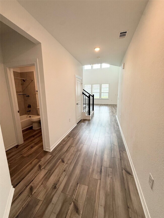 Photo - 15826 Dove Holw Dr
