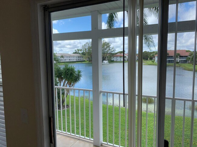 Building Photo - 293 Cypress Point Dr Unit 293