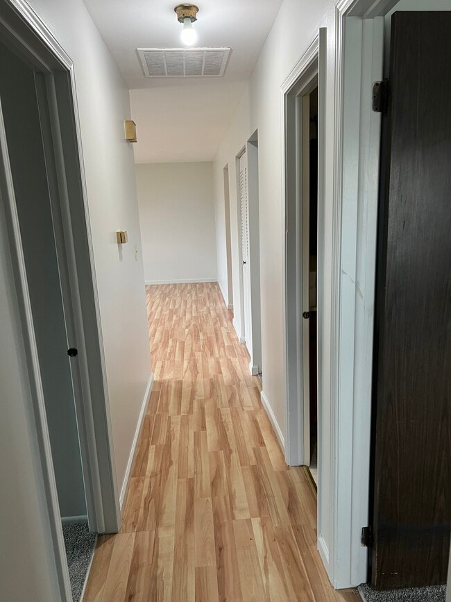 Photo - 369 Dehoff Dr