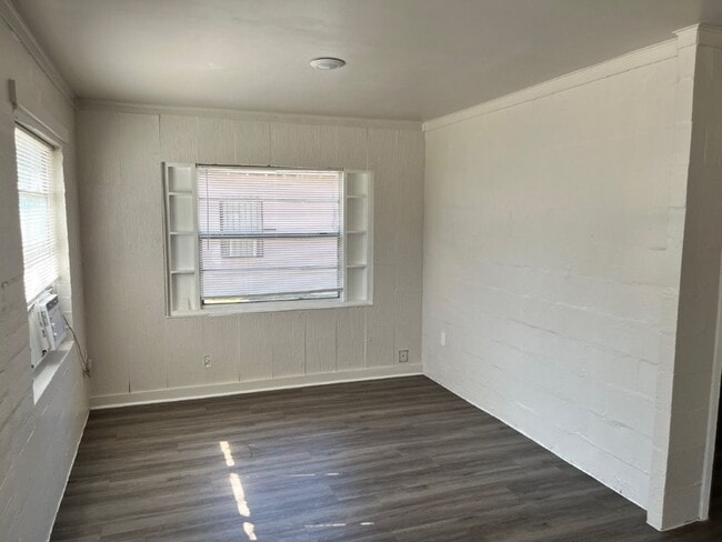 Photo - 1339 Winnifred St