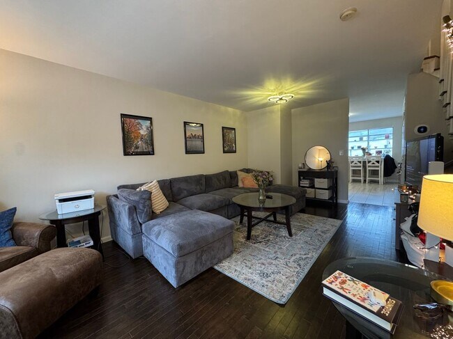 Photo - 47 Union St Townhome