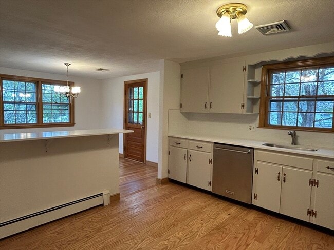 Photo - 174 Lexington St