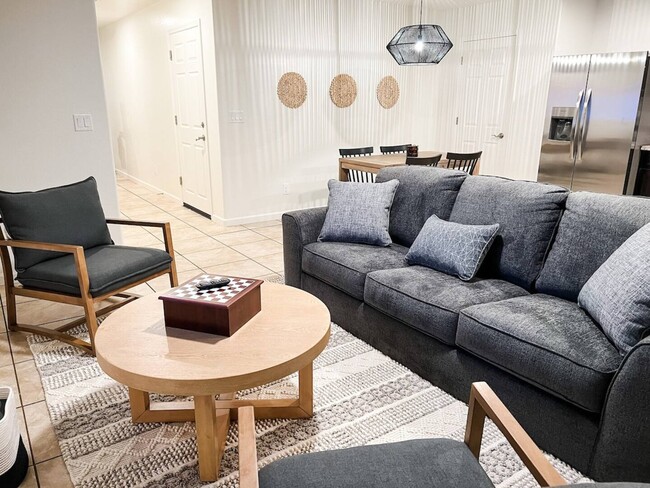 Sala de estar - 8503 E Leigh Dr