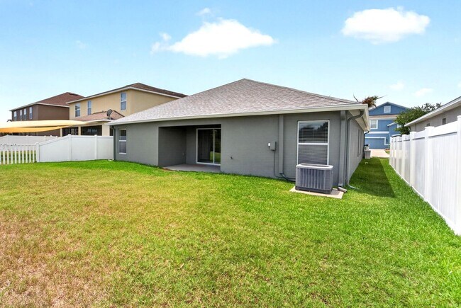 13128 Royal Pines Ave