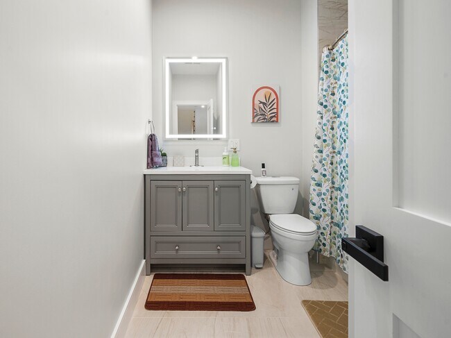 Photo - 21 Bolton St Unit 2