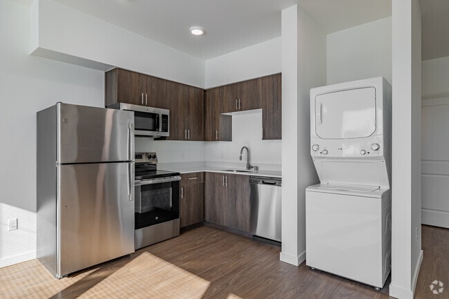 2BR, 1BA - 750SF - Kitchen - Northwest 99 Apartments
